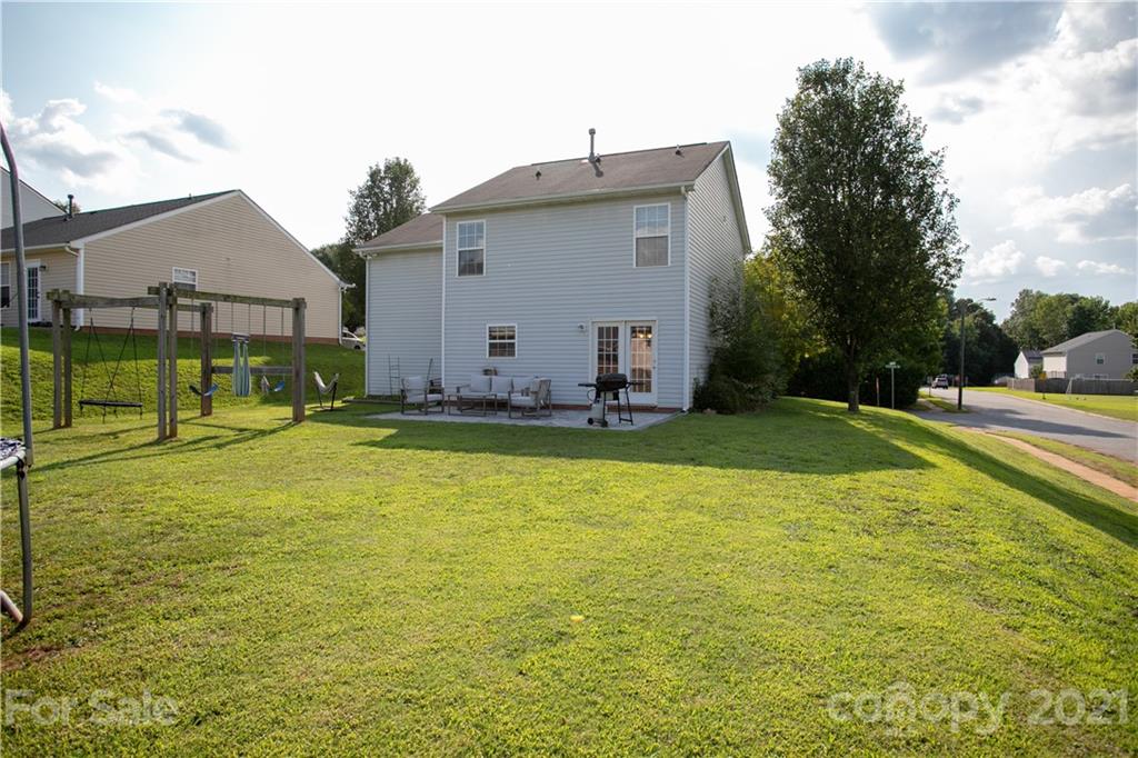 638 Overlook Road Lowell, NC 28098 - Photo 14 of 27 Gallery Image 14