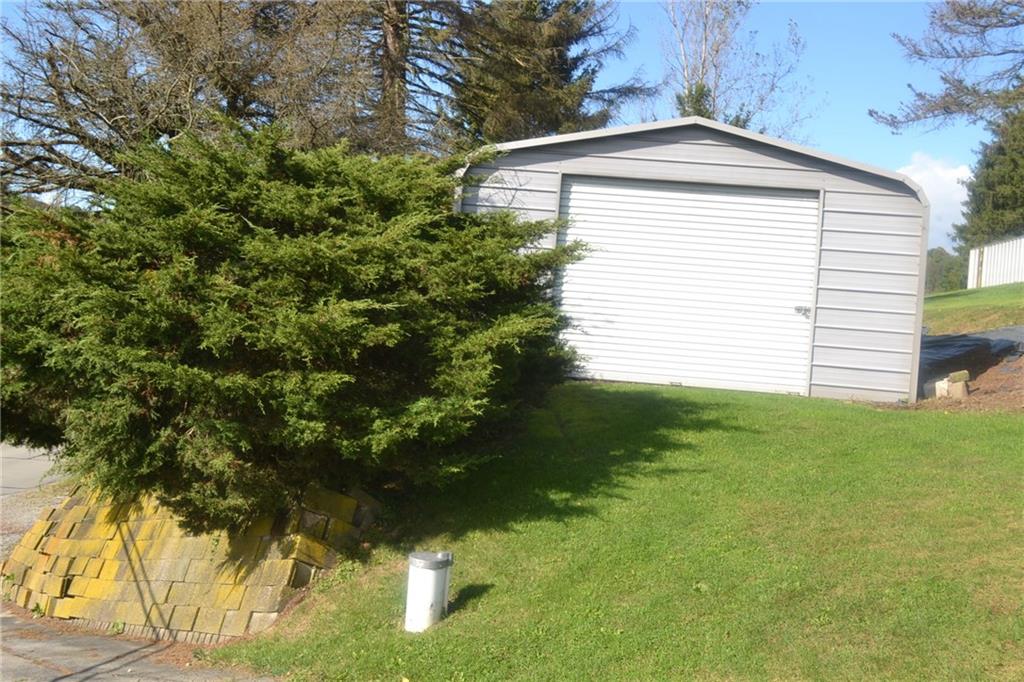 132 Deems Park Road Daisytown, PA 15427 - Photo 2 of 11 Gallery Image 2