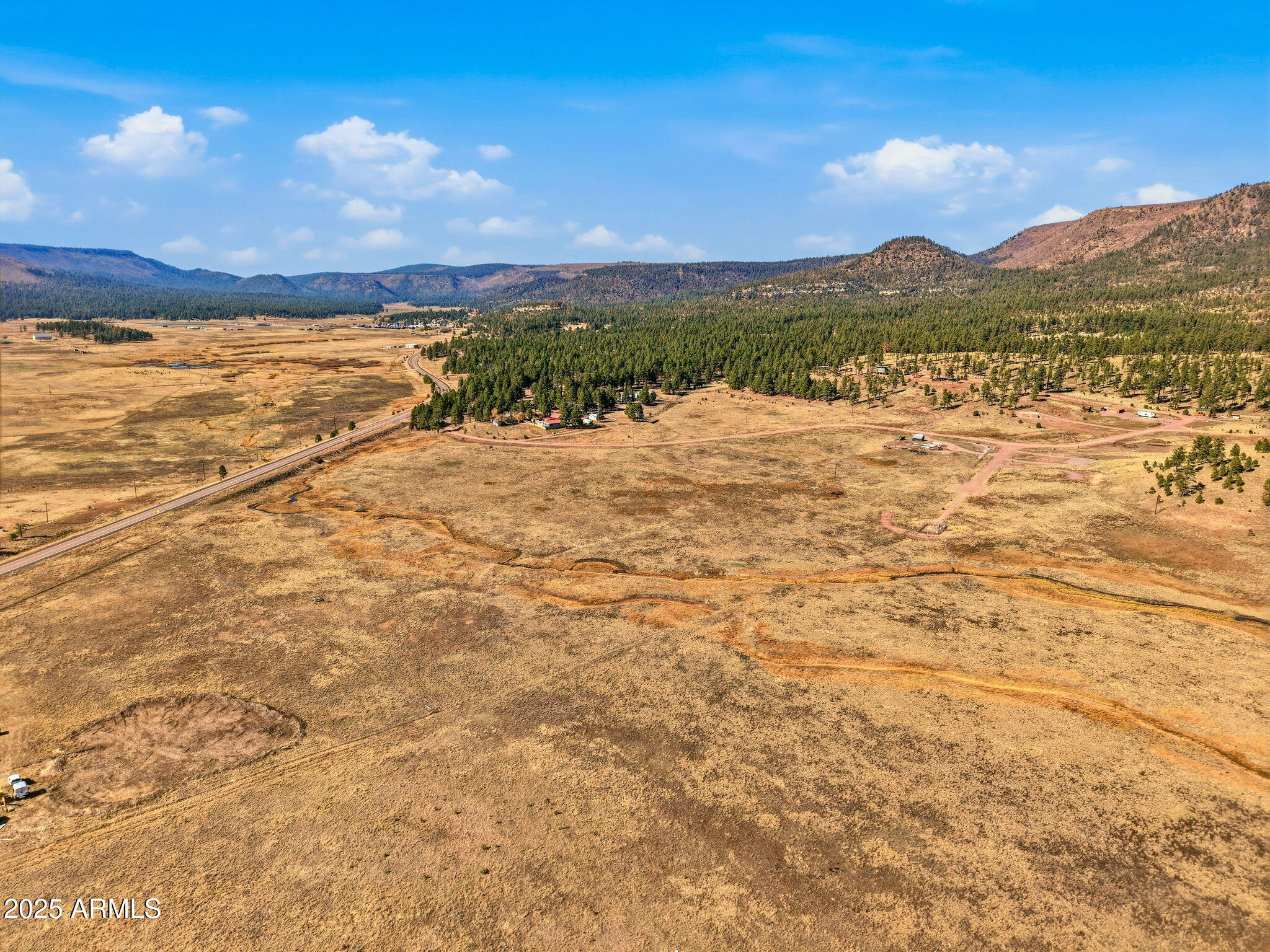 Lot 25 The Ranch, Unit 25 Alpine, AZ 85920 - Photo 8 of 21 a view of an ocean and a mountain