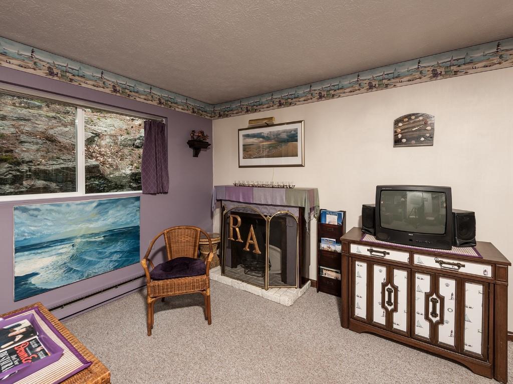 60 Pine Hill Road South, Unit 305 Cape Neddick, ME 03902 - Photo 8 of 13 Photo