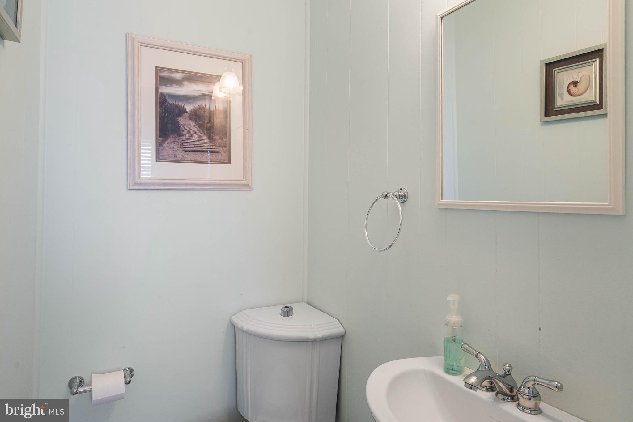 30200 Kent Road Dagsboro, DE 19939 - Photo 24 of 48 a bathroom with a toilet