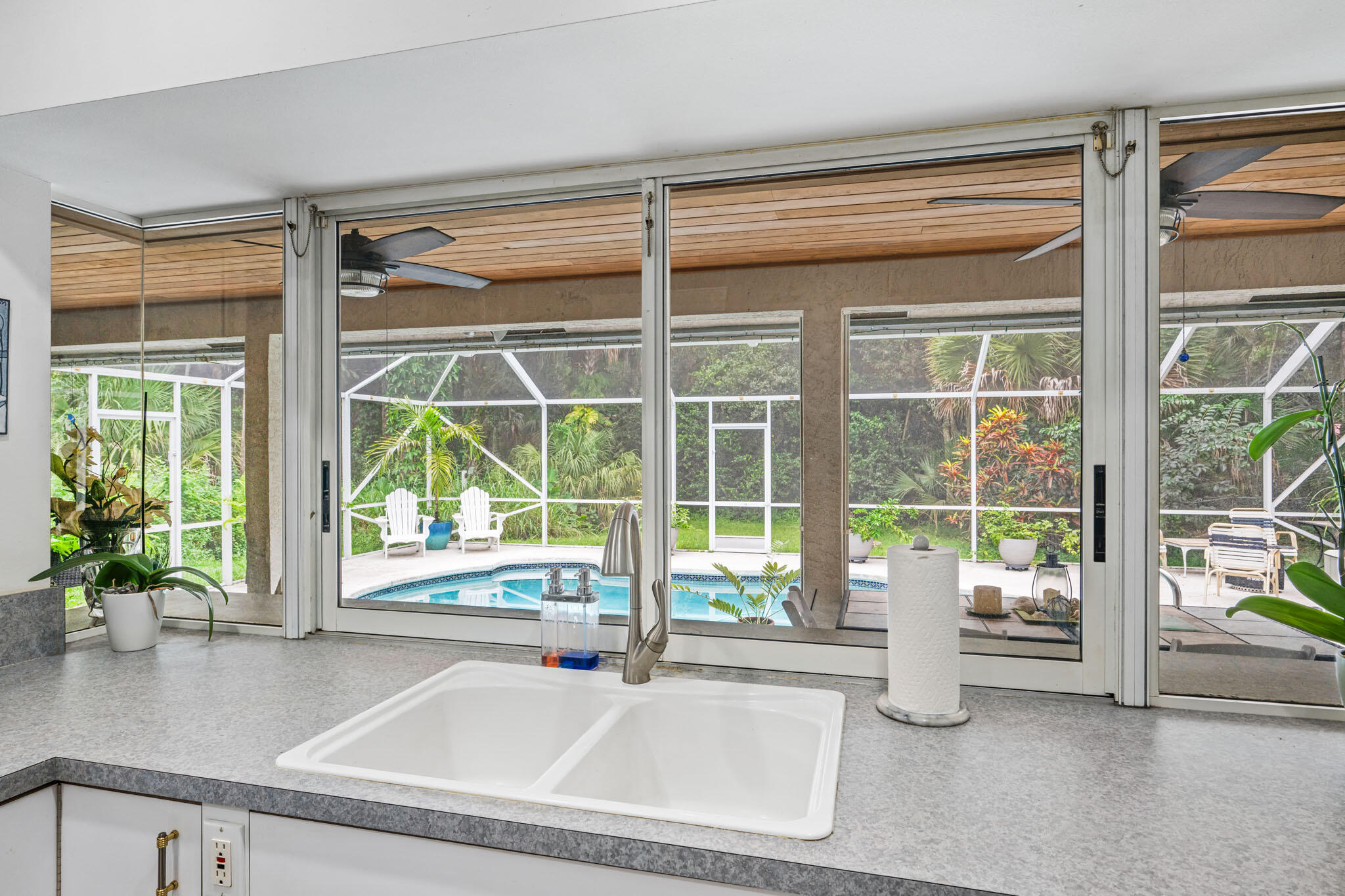 15884 N Road Loxahatchee Groves, FL 33470 - Photo 17 of 46 Kitchen Window