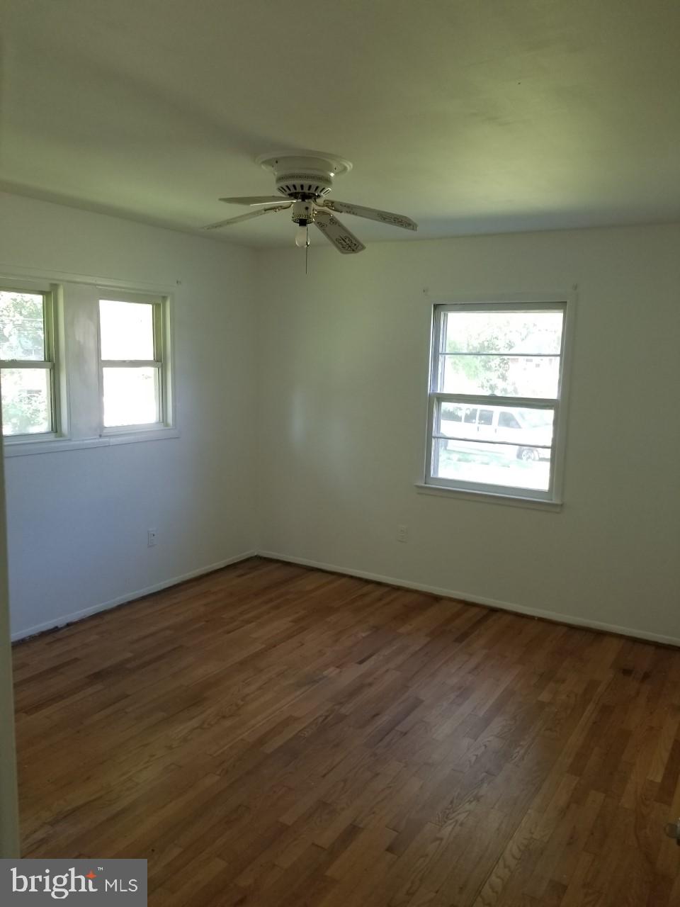 7416 Northrop Road Alexandria, VA 22306 - Photo 16 of 30 ROOM 1