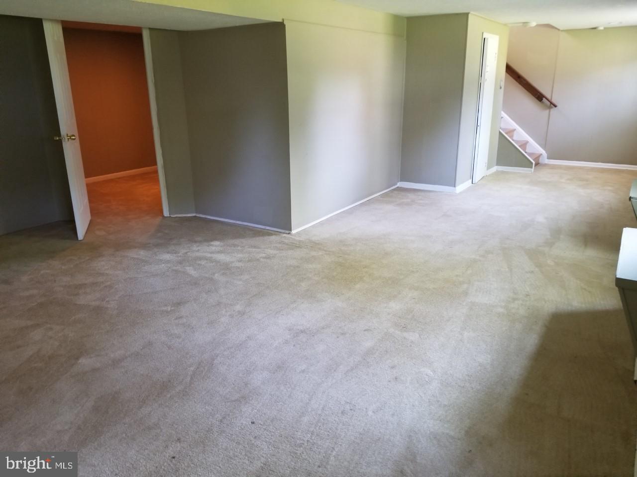 7416 Northrop Road Alexandria, VA 22306 - Photo 23 of 30 FAMILY