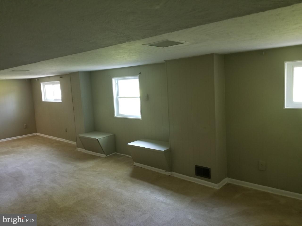 7416 Northrop Road Alexandria, VA 22306 - Photo 24 of 30 FAMILY