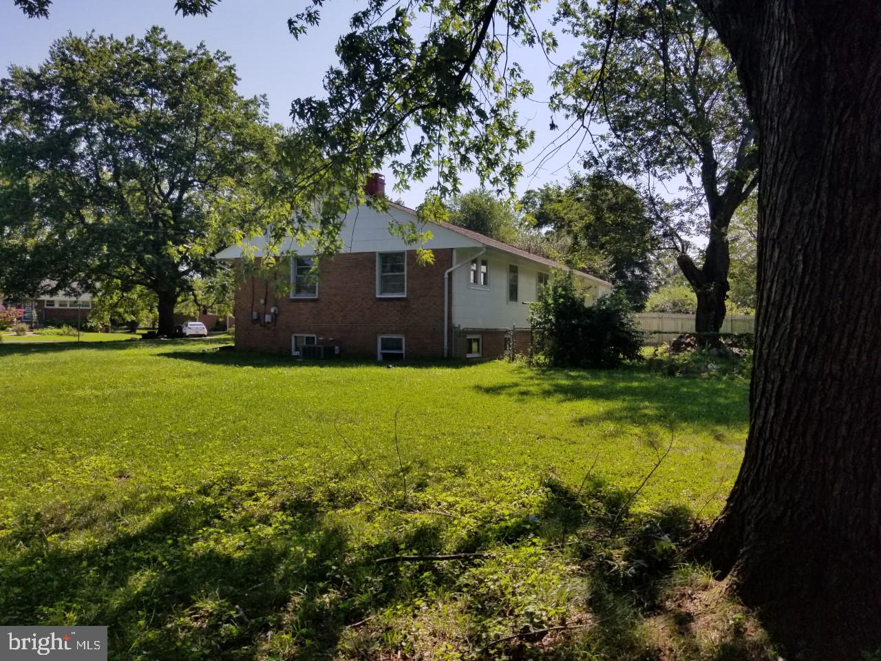 7416 Northrop Road Alexandria, VA 22306 - Photo 7 of 30 SIDE CORNER