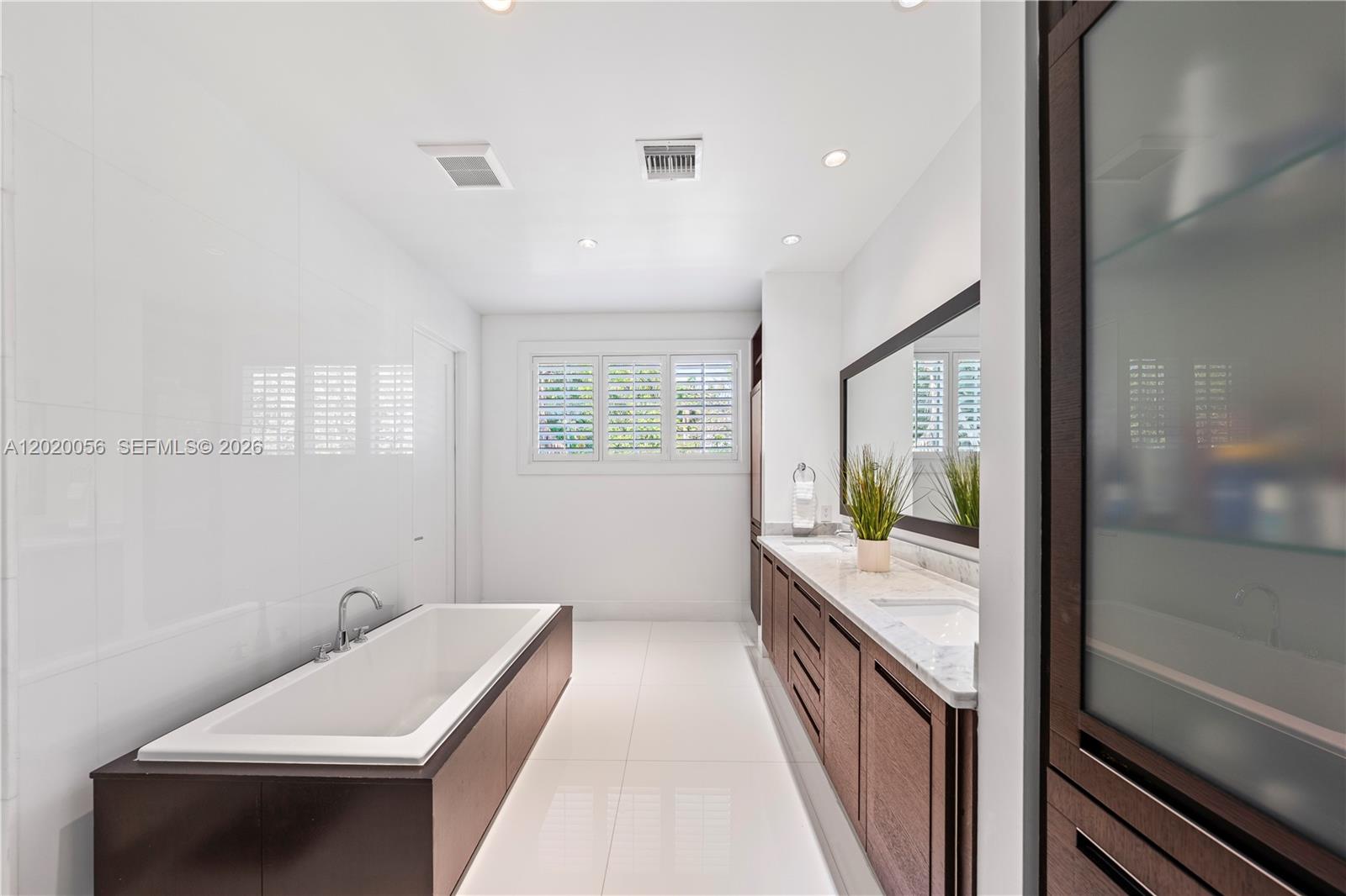 4196 Douglas Road Miami, FL 33133 - Photo 53 of 96