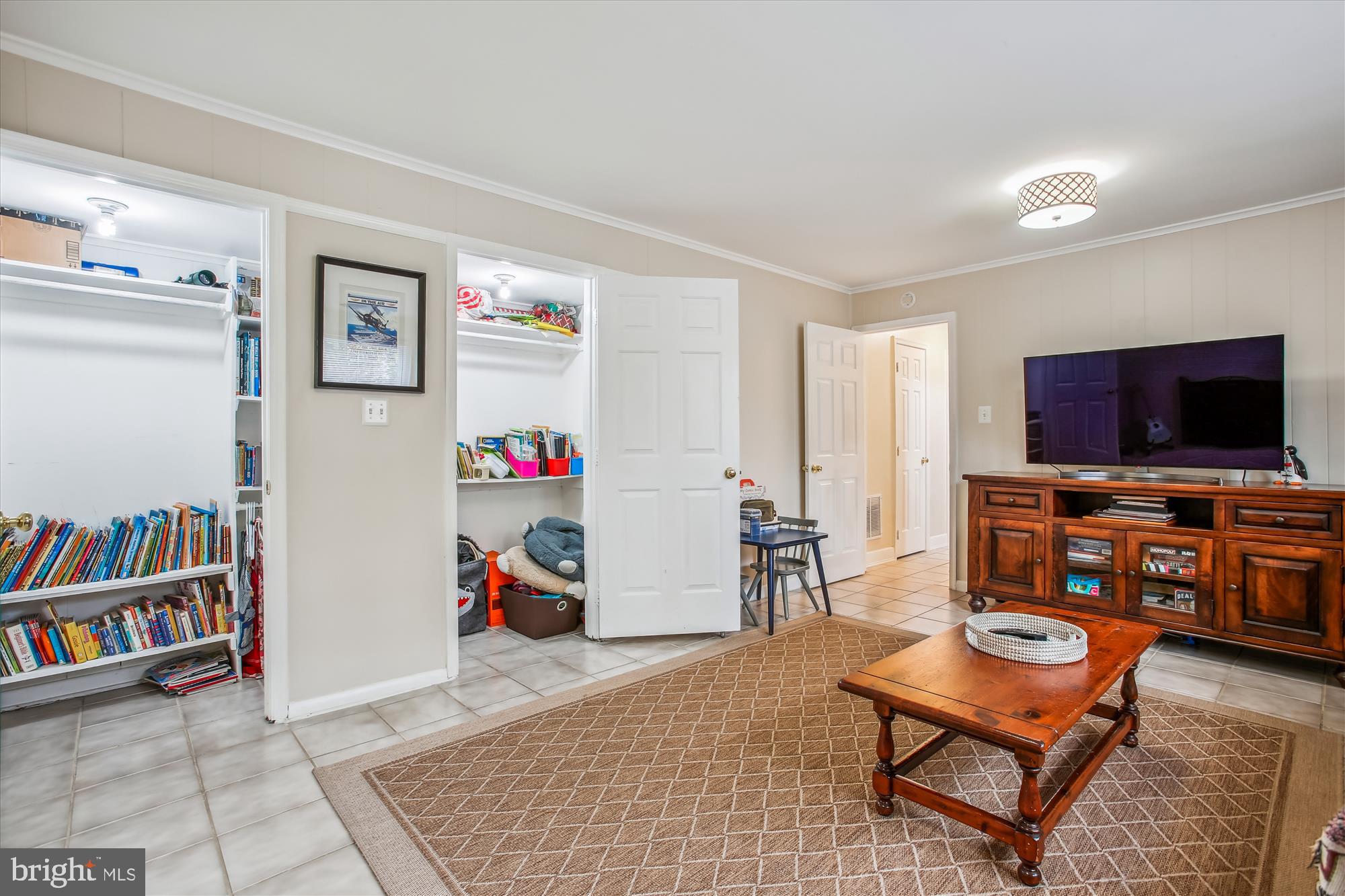 8313 Fort Hunt Road Alexandria, VA 22308 - Photo 26 of 32 Storage in the Closet