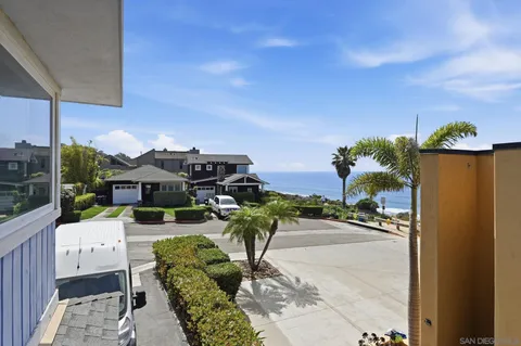 $5,998,000 | 120 4th Street, Del Mar, CA 92014
