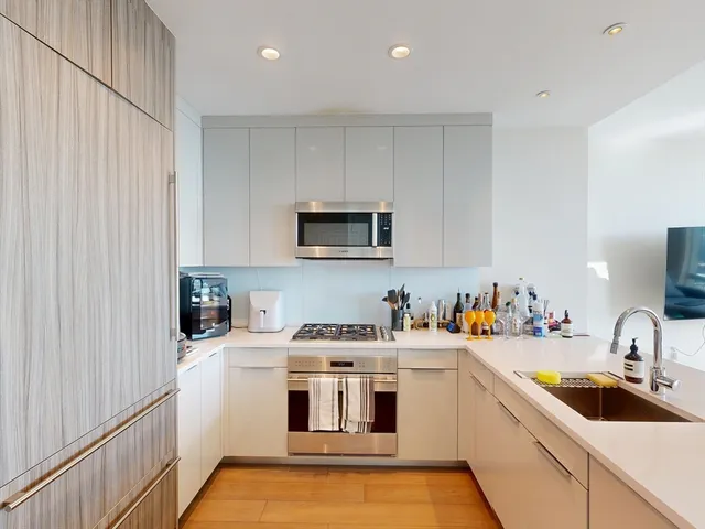 $2,250,000 | 188 Brookline Avenue, Unit 23B, Boston, MA 02215
