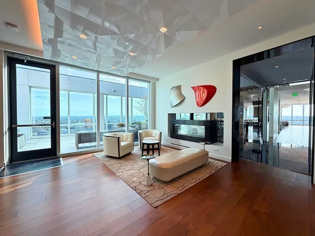 $2,250,000 | 188 Brookline Avenue, Unit 23B, Boston, MA 02215