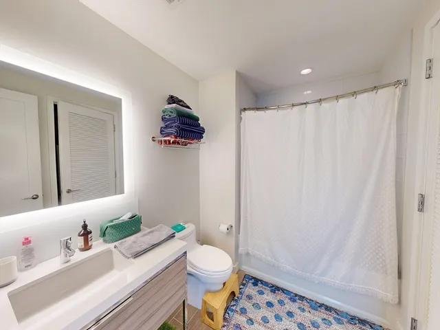 $2,250,000 | 188 Brookline Avenue, Unit 23B, Boston, MA 02215