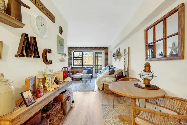 $169,500 | 620 Pelham Road, Unit 4H, New Rochelle, NY 10805