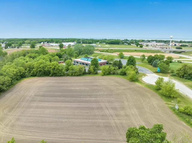 $315,000 | Equestrian Ct Green, Unit 2, Green Bay, WI 54229