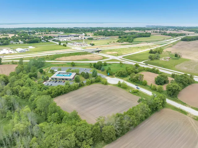 $315,000 | Equestrian Ct Green, Unit 2, Green Bay, WI 54229