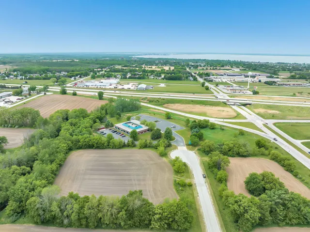 $315,000 | Equestrian Ct Green, Unit 2, Green Bay, WI 54229