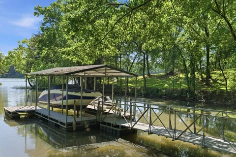$989,900 | 224 Sunset Island Trail, Gallatin, TN 37066