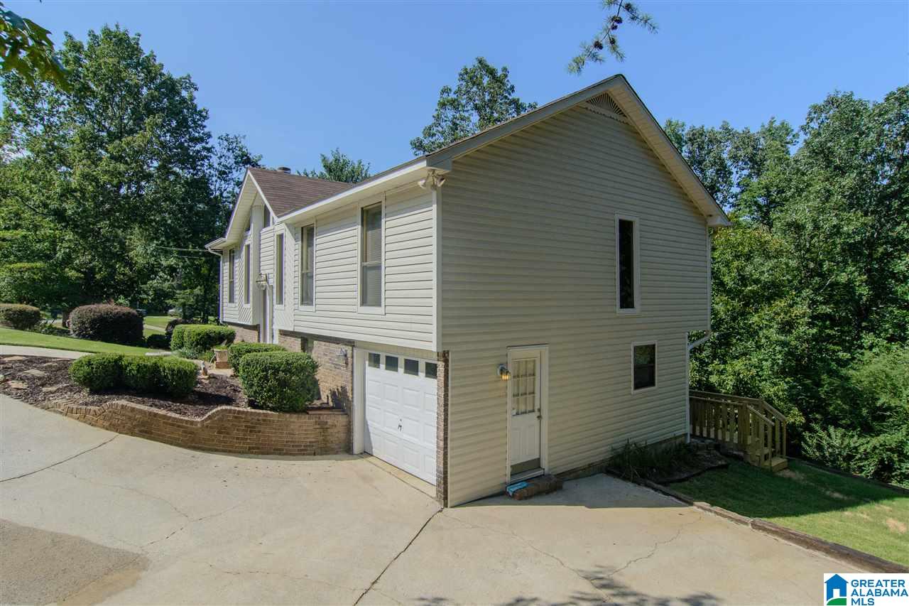 5641 Balboa Terrace Pinson, AL 35126 - Photo 3 of 32