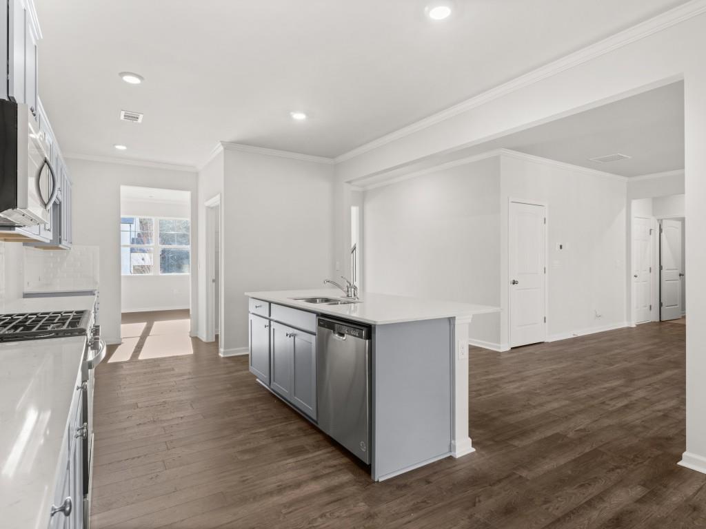 4064 Peregrine Way Gainesville, GA 30506 - Photo 7 of 48