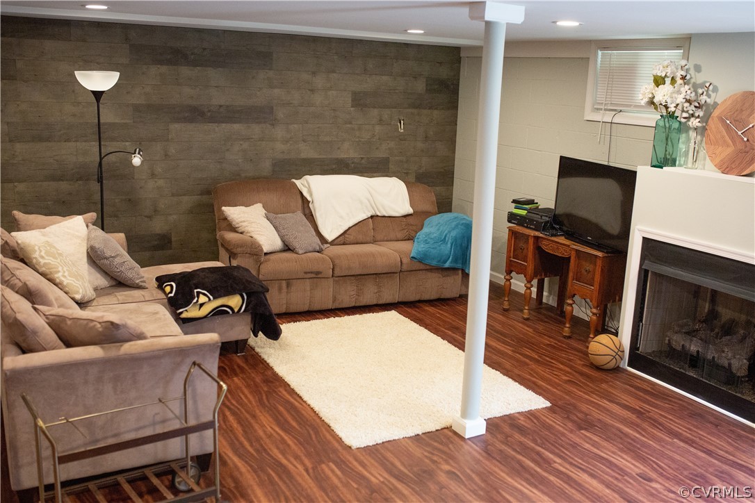 10522 Green Bay Road Rice, VA 23966 - Photo 24 of 34 Family Room