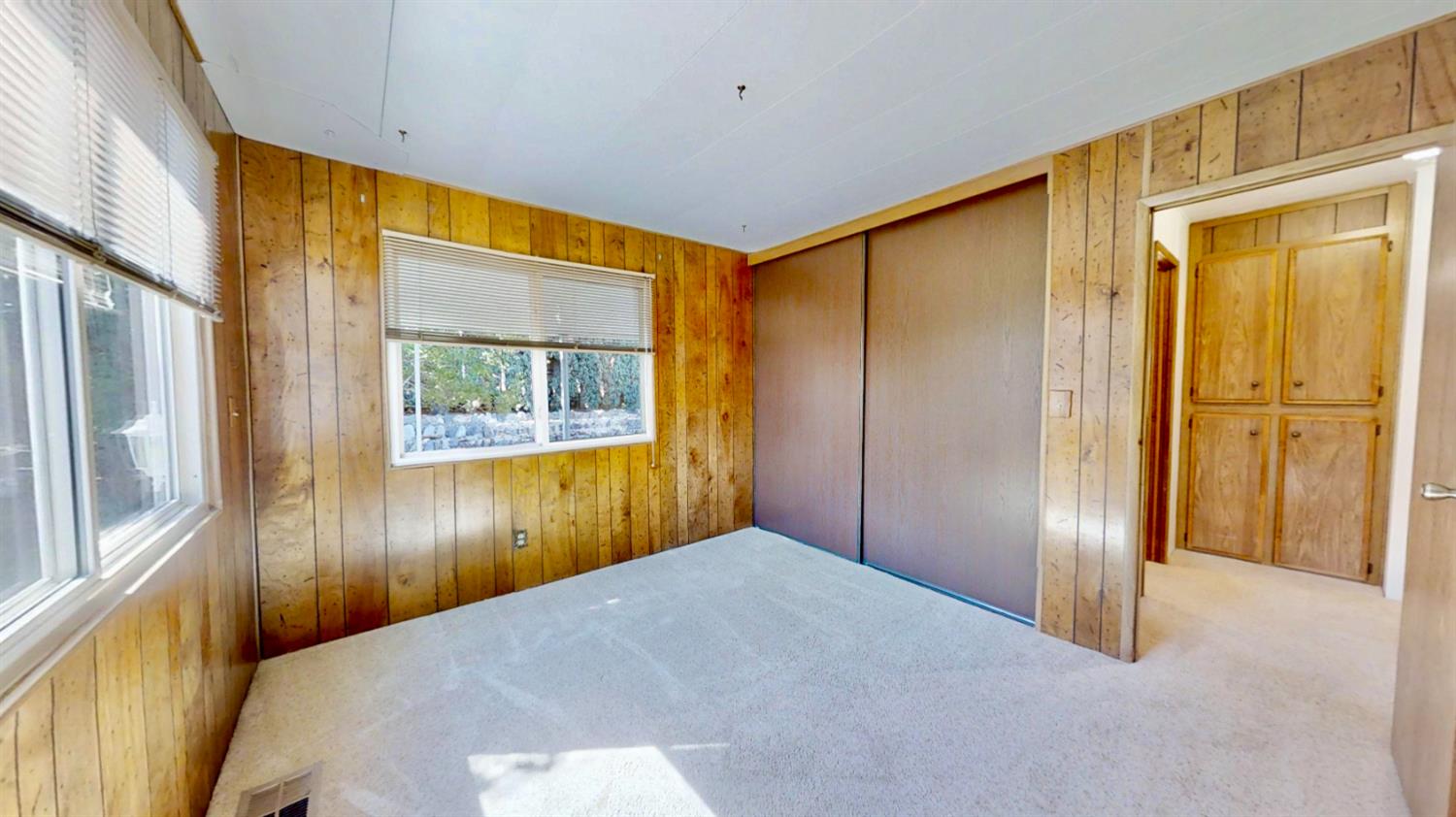 6203 Freedom Lane Citrus Heights, CA 95621 - Photo 31 of 51 Spacious front bedroom plenty of closet space !