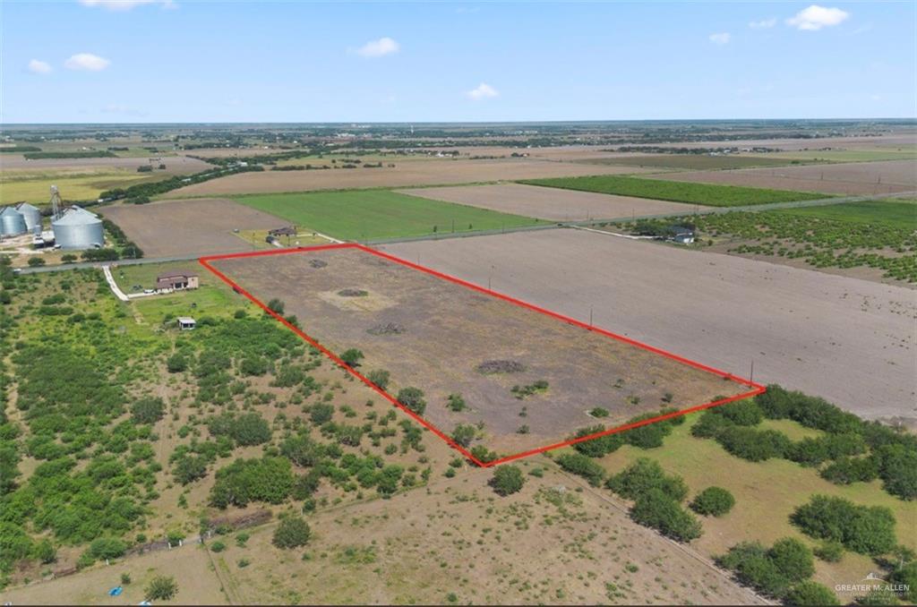 800 St Santa Rosa Tx 78552 Harlingen, TX 78552 - Photo 4 of 6 a view of an ocean and beach