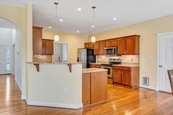$559,950 | 2324 Foxfield Lane, Salem, VA 24153
