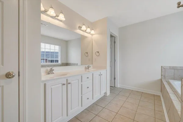 $559,950 | 2324 Foxfield Lane, Salem, VA 24153