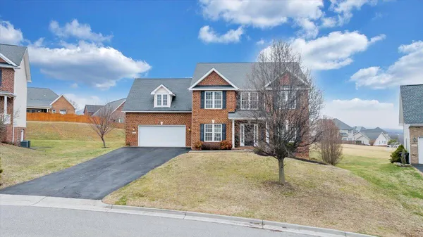 $559,950 | 2324 Foxfield Lane, Salem, VA 24153