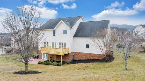 $559,950 | 2324 Foxfield Lane, Salem, VA 24153