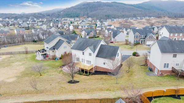 $559,950 | 2324 Foxfield Lane, Salem, VA 24153