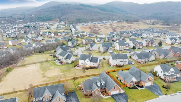 $559,950 | 2324 Foxfield Lane, Salem, VA 24153