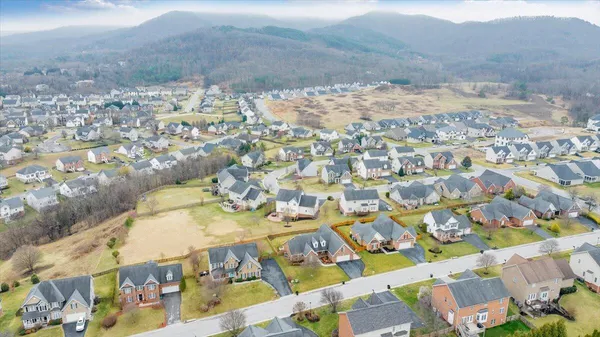 $559,950 | 2324 Foxfield Lane, Salem, VA 24153