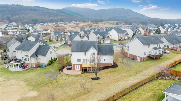 $559,950 | 2324 Foxfield Lane, Salem, VA 24153