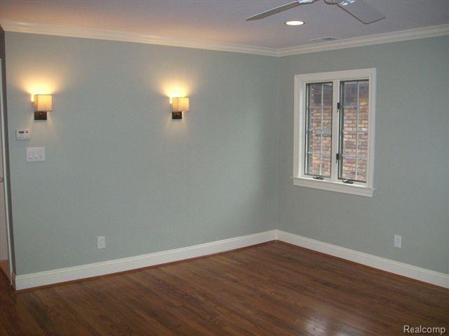 1172 Yorkshire Road Grosse Pointe, MI 48230 - Photo 9 of 18 Master bedroom