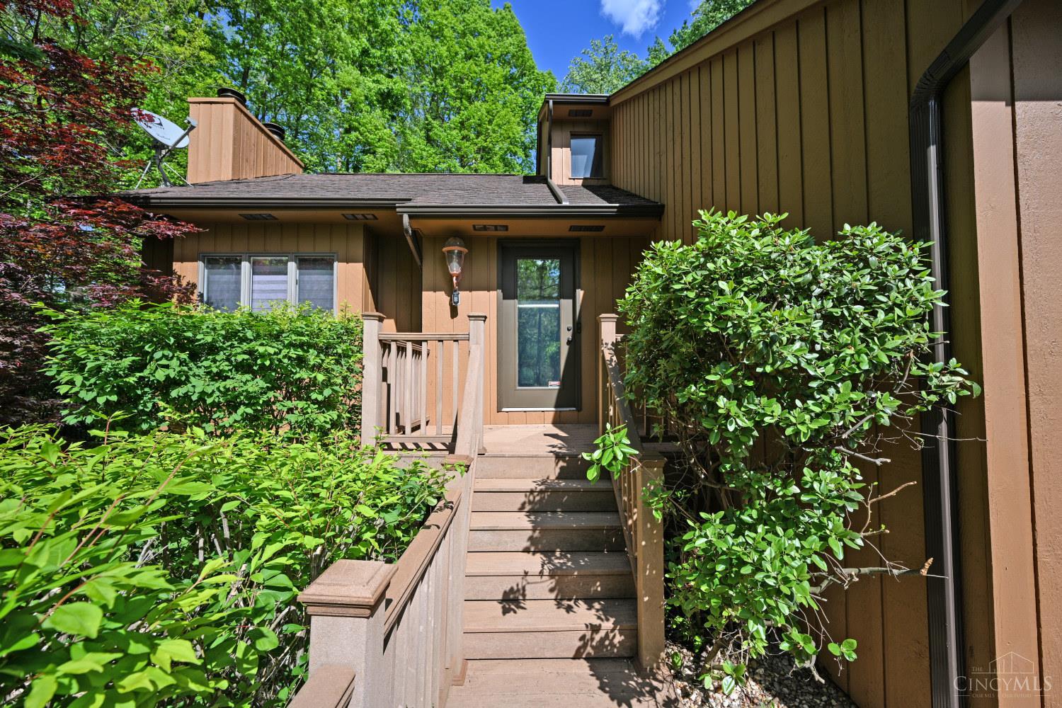 3487 Holly Ridge Cincinnati, OH 45245 - Photo 8 of 75 Gallery Image 8