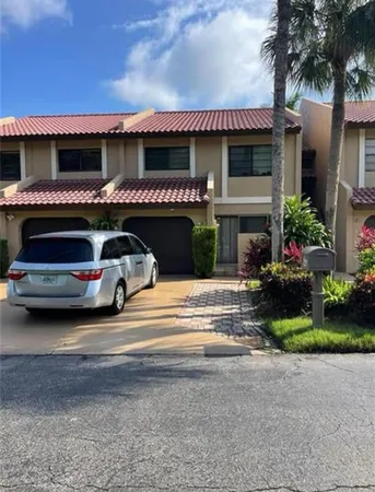 $3,700 | 22028 Las Brisas Circle, Boca Raton, FL 33433