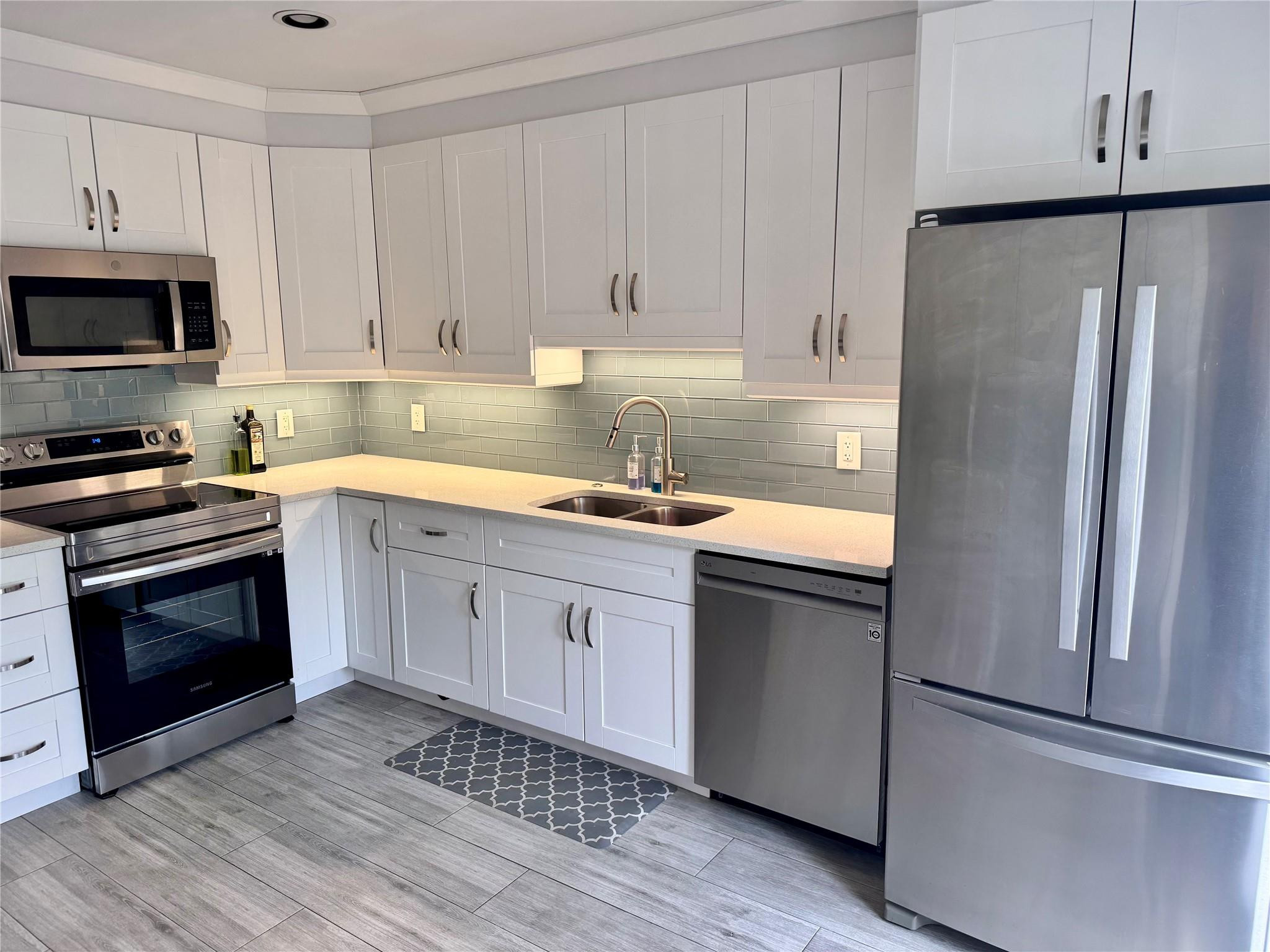 22028 Las Brisas Circle Boca Raton, FL 33433 - Photo 6 of 18 Photo 6