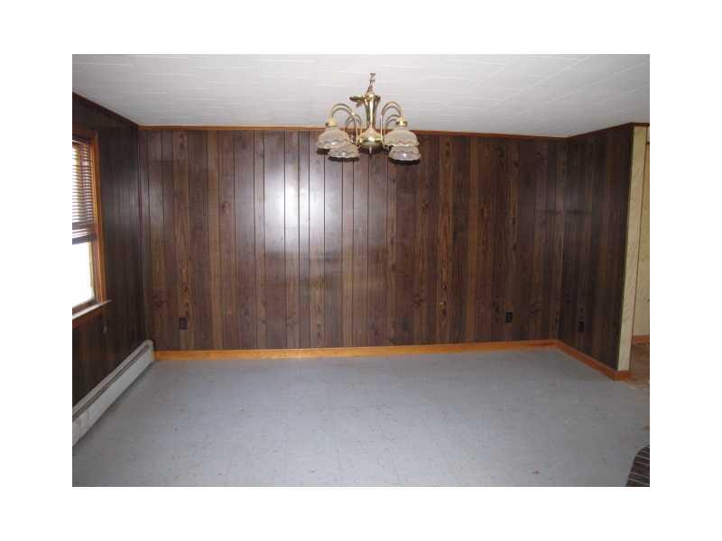 134 Tardiff Road Clinton, ME 04927 - Photo 4 of 10 Living Room.