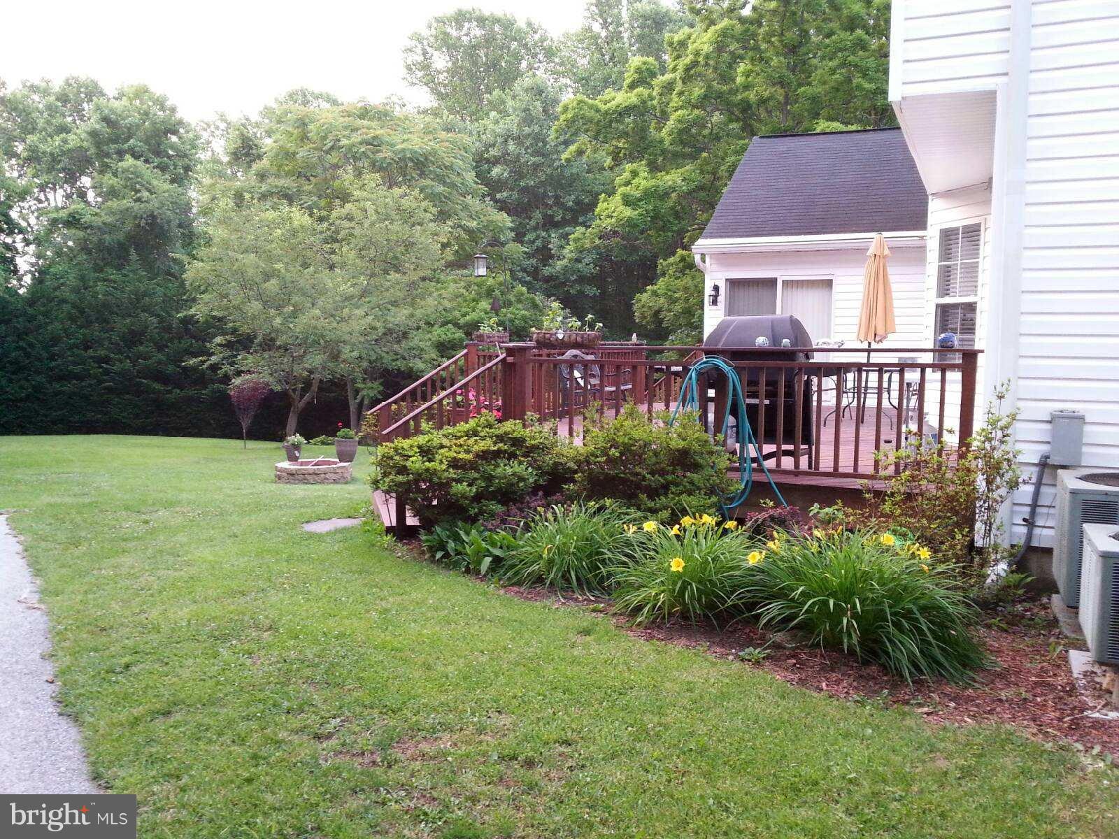 1443 Middletown Road Annapolis, MD 21409 - Photo 22 of 25 Beautiful large back yard