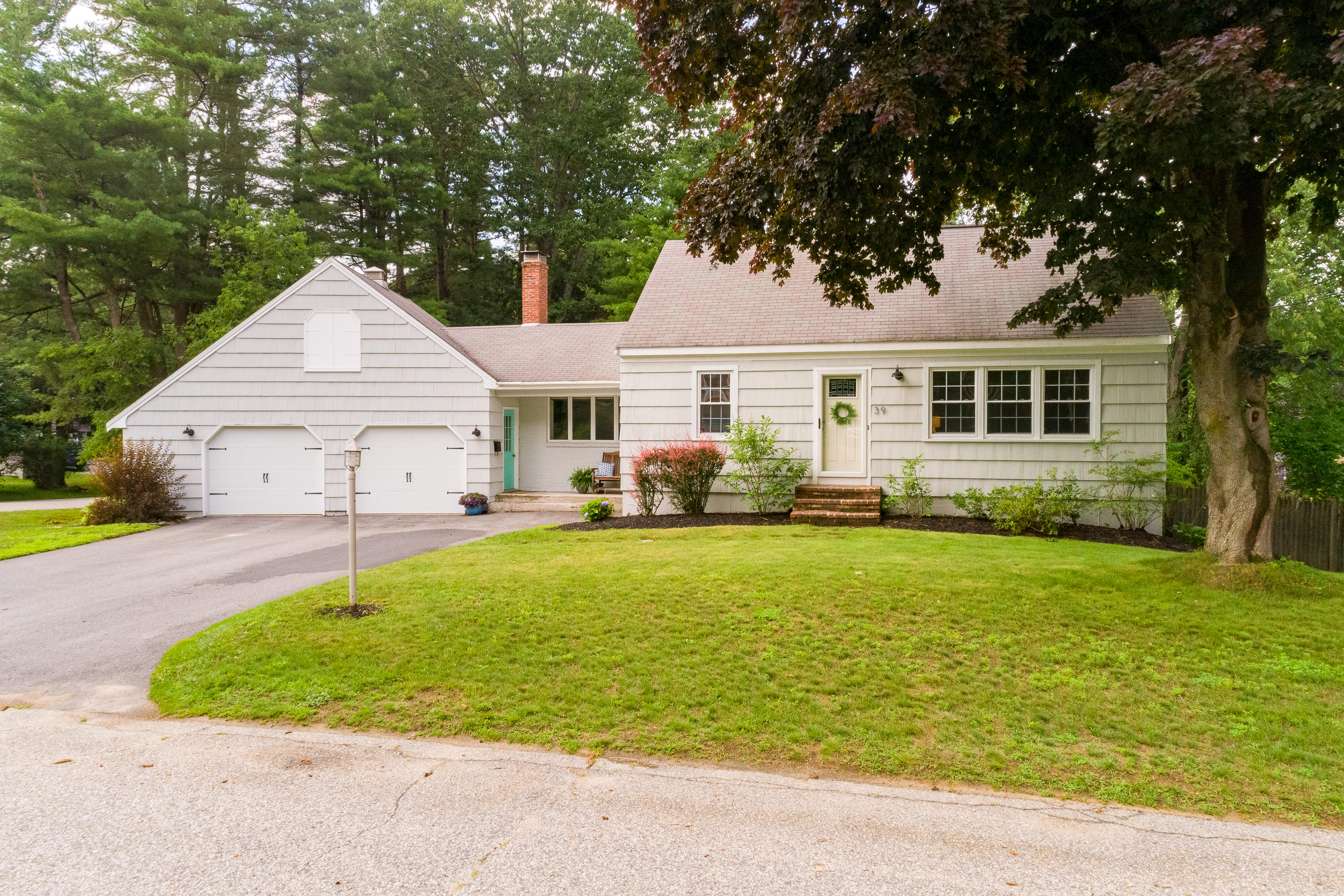 39 Columbus Road Cape Elizabeth, ME 04107 - Photo 2 of 46 (8)_39 Columbus Rd. Cape Elizabeth, ME(M