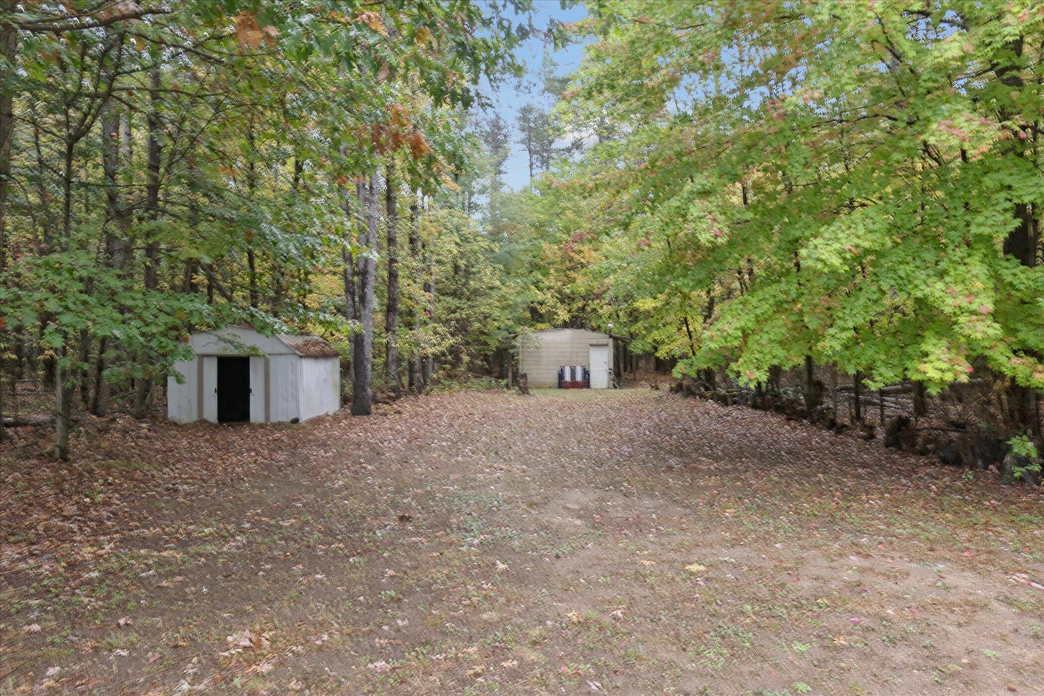 11905 Spencer Road Sumner, MI 48889 - Photo 13 of 33 38-11905-E-Spencer-Rd-Sumner-MI-48889-Wi