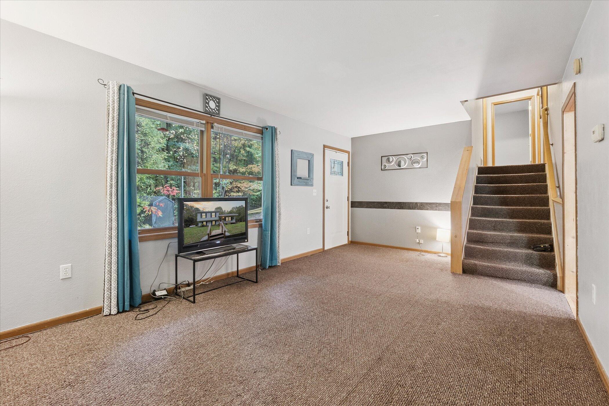 11905 Spencer Road Sumner, MI 48889 - Photo 15 of 33 09-11905-E-Spencer-Rd-Sumner-MI-48889-Wi