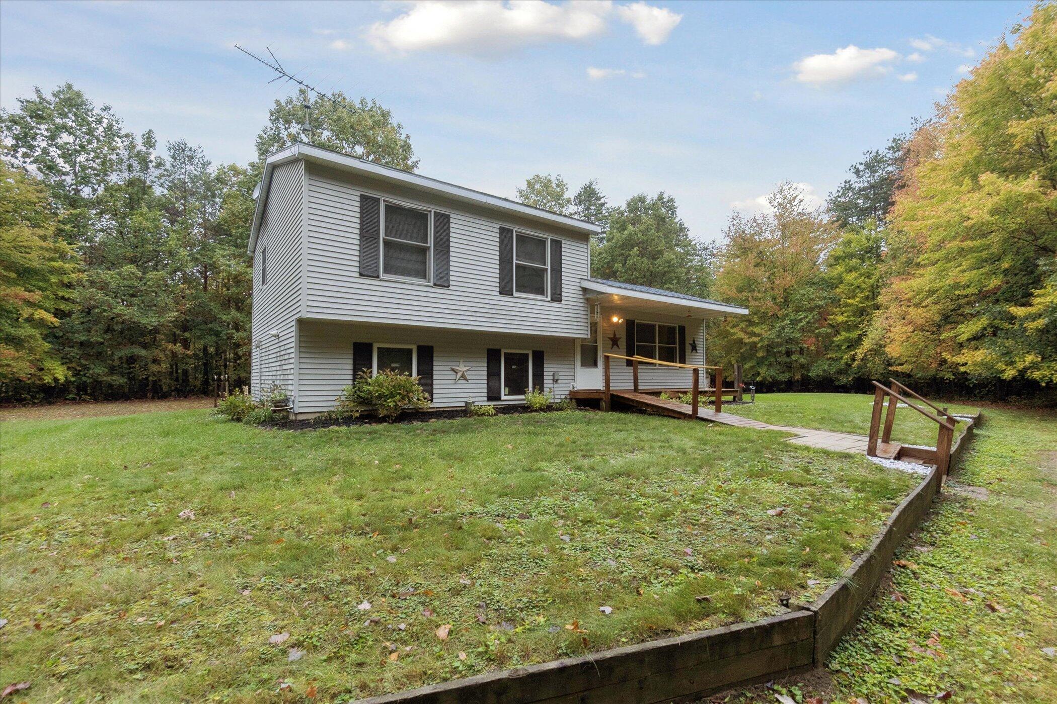 11905 Spencer Road Sumner, MI 48889 - Photo 2 of 33 02-11905-E-Spencer-Rd-Sumner-MI-48889-Wi