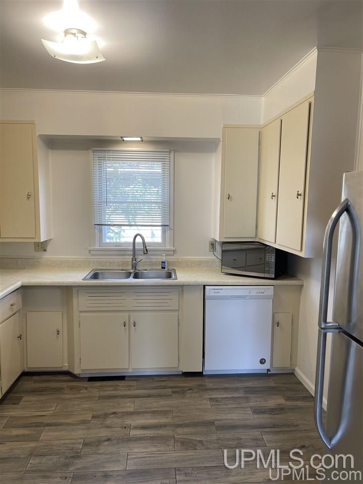 195 Silver Street Ishpeming, MI 49849 - Photo 12 of 35 Gallery Image 12