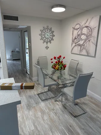 $180,000 | 2000 Springdale Boulevard, Unit 108, Palm Springs, FL 33461