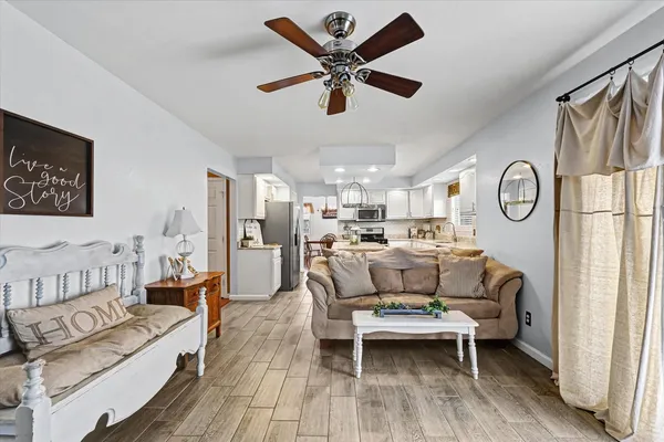 $389,900 | 510 Winston Drive, St. Joseph, IL 61873