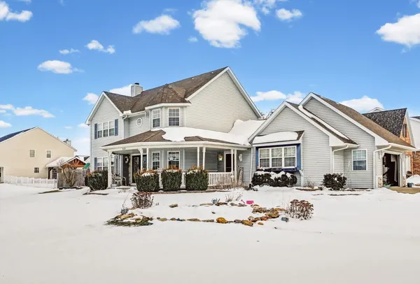 $389,900 | 510 Winston Drive, St. Joseph, IL 61873