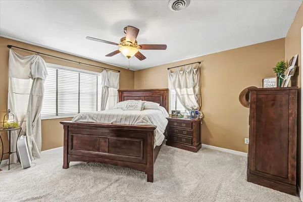 $389,900 | 510 Winston Drive, St. Joseph, IL 61873