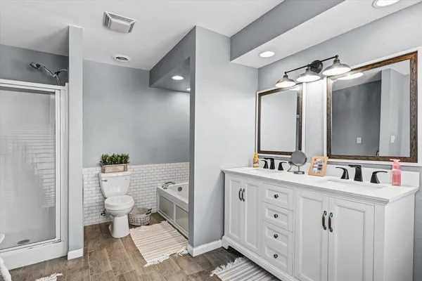 $389,900 | 510 Winston Drive, St. Joseph, IL 61873